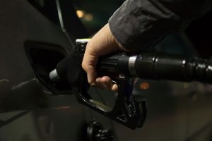 Владельцы АЗС предрекают внушительный рост цен на бензин