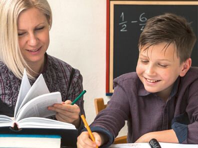 Фото: bildungszentrum-neukirch.de |  Как выбрать репетитора для своего ребёнка