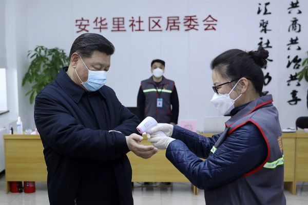 фото: агентство "Синьхуа" |  «Выйти за продуктами можно раз в два дня». Что происходит в Китае