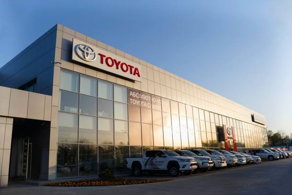 фото: toyota-vvo.ru |  Во Владивостоке дилерские центры Toyota и Lexus приостанавливают работу
