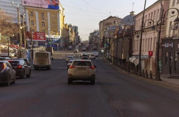 фото: primpress.ru |  «Есть в этой ситуации и свои плюсы. Во Владивостоке исчезли пробки»