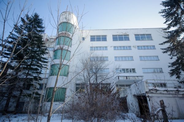 фото KONKURENT |  Старый отель в пригороде Владивостока возвратится в лоно государства?