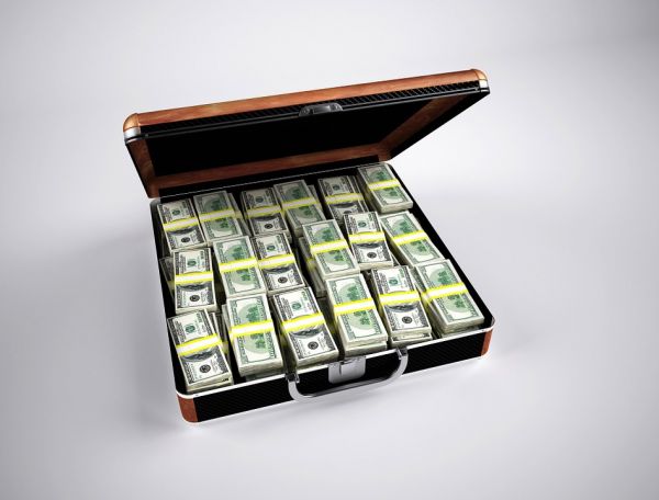 фото pixabay.com |  Изъять деньги с депозитов или нет? Что творит Минфин