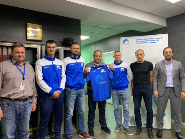 фото: предоставлено "Терминалом Астафьева" |  «Терминал Астафьева» сохранит для Находки футбольный «Океан»