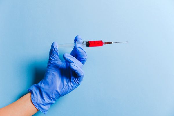 pexels.com |  Нюансы вакцинации пожилых людей раскрыли врачи