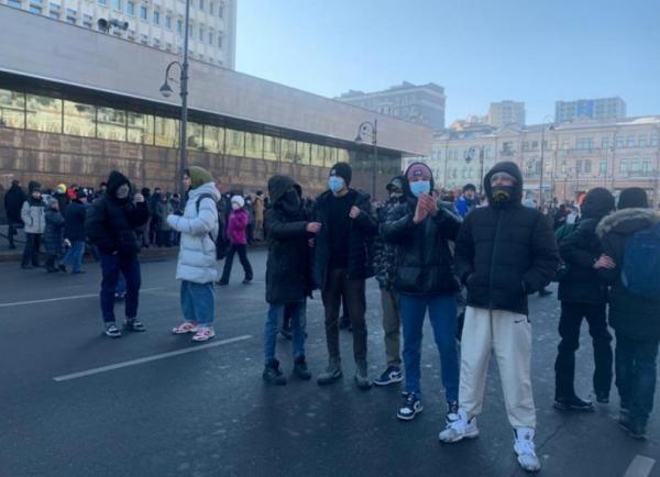 PRIMPRESS |  Митингующим грозят большие штрафы и даже тюрьма за блокировку дорог во Владивостоке