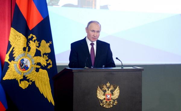 фото: kremlin.ru |  Путин призвал силовиков зачистить Интернет и пообещал им повысить зарплаты