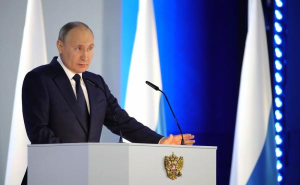 фото: kremlin.ru |  Путин пригрозил повысить налоги, если бизнес не поделится прибылью