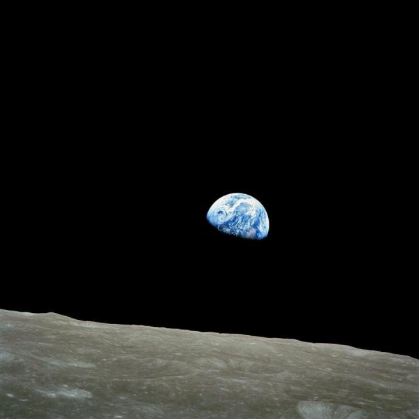 pixabay.com |  Космонавты МКС поздравили землян с Днем Победы
