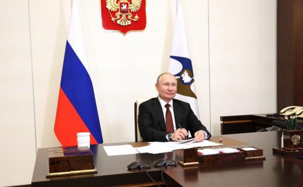 фото: kremlin.ru |  Путин поставил на место Медведева и обратился к россиянам