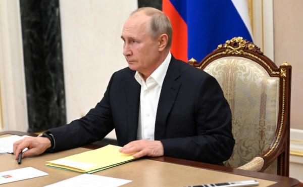 фото: kremlin.ru |  Закон Путина. Работодателей заставят искать персонал по новым правилам