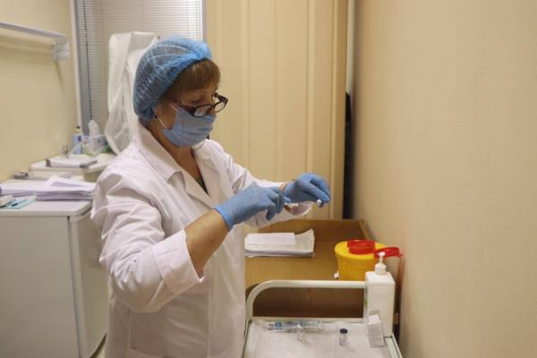 фото KONKURENT |  Минтруд разрешил работодателям отстранять невакцинированных сотрудников