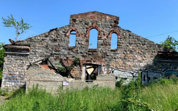 фото: АТУ Первомайского района |  Во Владивостоке сносят заброшенные и опасные здания