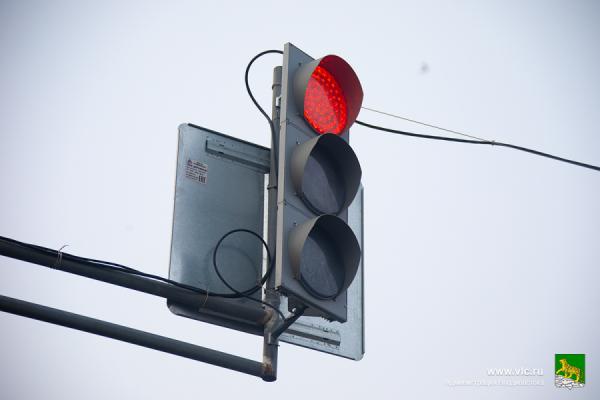 vlc.ru |  На улице Русской в ближайшие дни заработает еще один светофор