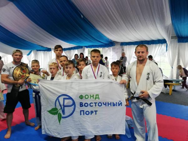 Фото: АО «Восточный Порт» |  В ДОЛ «Шепалово» завершились летние спортивные сборы «Тихоокеанский рубеж-2021»