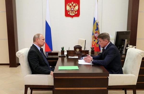 фото: kremlin.ru |  Кожемяко попросил Путина решить вопрос с газификацией Дальнегорска
