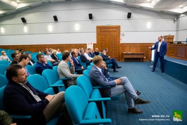 фото: vlc.ru |  Мэрия Владивостока подняла жилищные вопросы