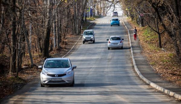 фото: Анастасия Котлярова/ vlc.ru |  «Сделали хорошо». Более 130 дорог отремонтировали во Владивостоке