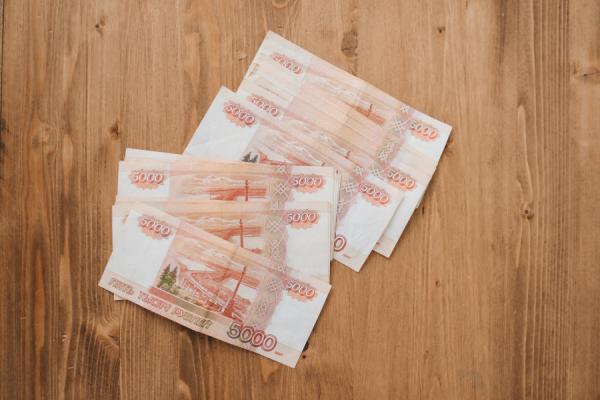 фото: pexels.com |  Деньги нашлись. В Госдуме придумали, как поднять важные выплаты до 30 000 рублей