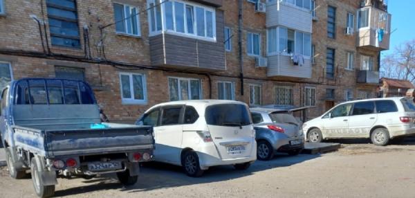 Александр Евшин / KONKURENT.RU |  Придется заплатить 1 500 рублей. Прогрев машины может обернуться штрафом