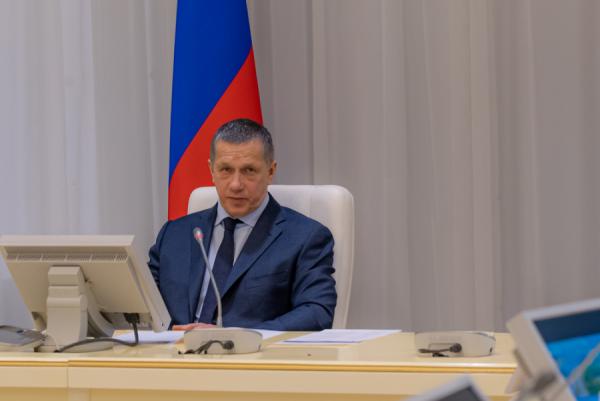 фото: пресс-служба полпреда в ДФО |  В лесной отрасли начались увольнения. Трутнев поручил искать выход из ситуации