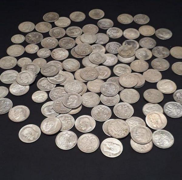 Фото: предоставил Д. Абросимов |  Не копеечное дело. Старые деньги активно продаются и покупаются