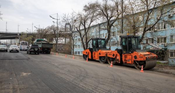 фото: Анастасия Котлярова/ vlc.ru |  Все идет по плану: во Владивостоке ремонтируют дороги