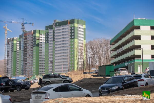 Администрация города Владивостока |  Проблему в ЖК «Изумрудный» решили после вмешательства мэрии