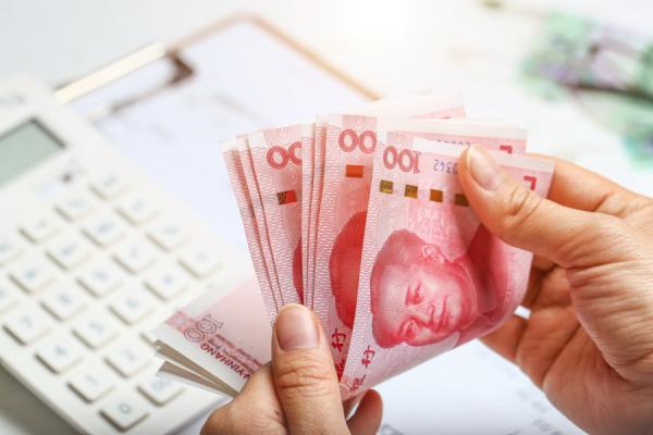 Юань против доллара. Эксперт оценил перспективы китайской валюты