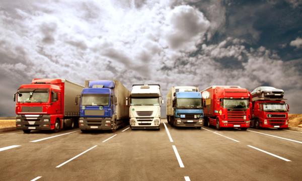 freepik.com |  Услуги грузовых перевозок, транспортировка грузов