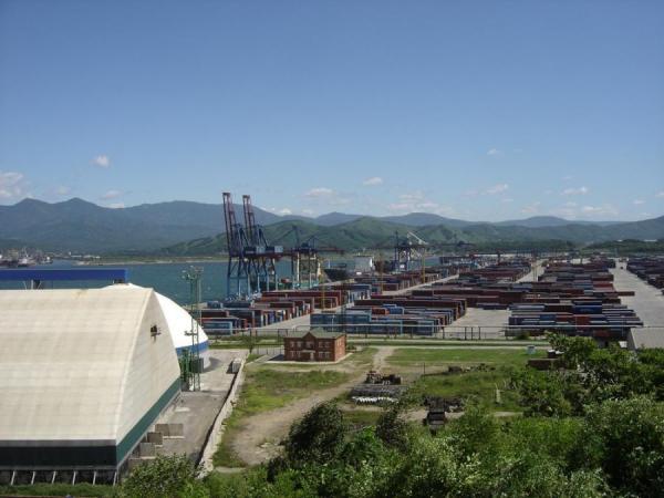 фото KONKURENT |  Известный на все Приморье олигарх заключил сделку с Maersk