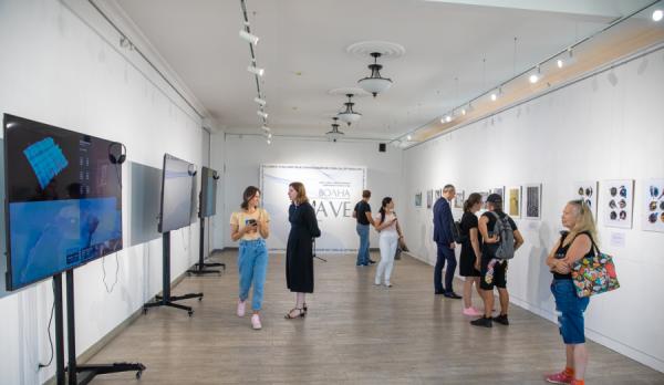 фото: vlc.ru |  Администрация Владивостока организовала цифровую выставку художников из Китая и Вьетнама