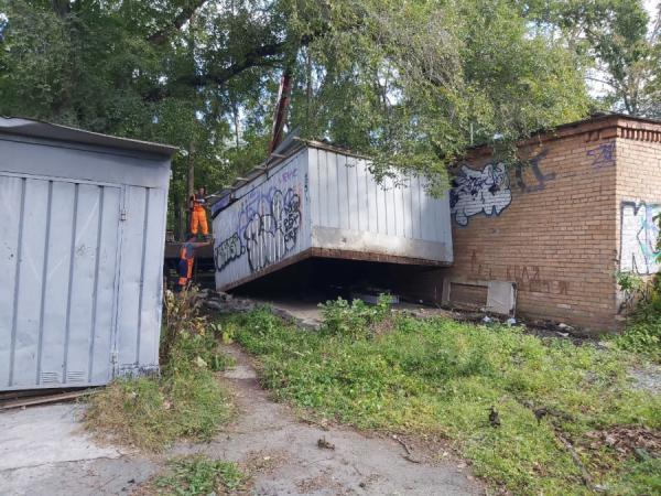 фото: vlc.ru |  Мэрия активно очищает Владивосток от незаконных объектов