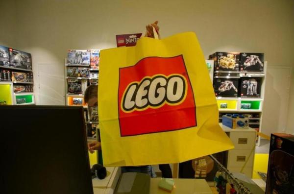 primpress.ru |  Параллельная реальность: Lego назовут «Миром кубиков»