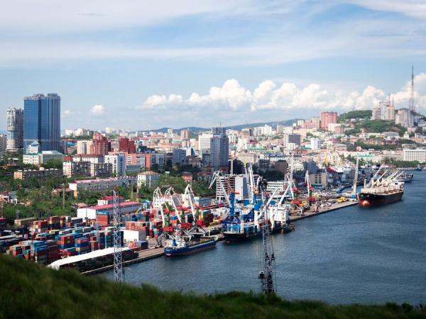 фото: пресс-служба FESCO |  Владивостокскому морскому торговому порту – 125!
