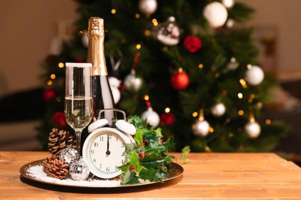freepik.com |  Новый год придется праздновать без брендового алкоголя