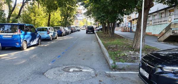 фото KONKURENT |  Водителям Владивостока назвали размер платы за парковку вдоль дорог