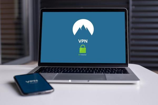 freepik.com |  ГОСТ VPN: «Ростелеком» предлагает операторам связи сервис построения и эксплуатации защищенных сетей