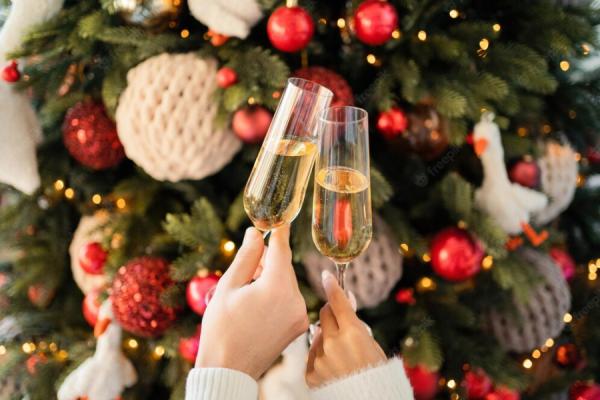 freepik.com |  Новый год придется встречать без шампанского: что происходит?