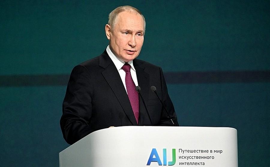 Хавала от Путина: президент хочет изменить мировую систему платежей