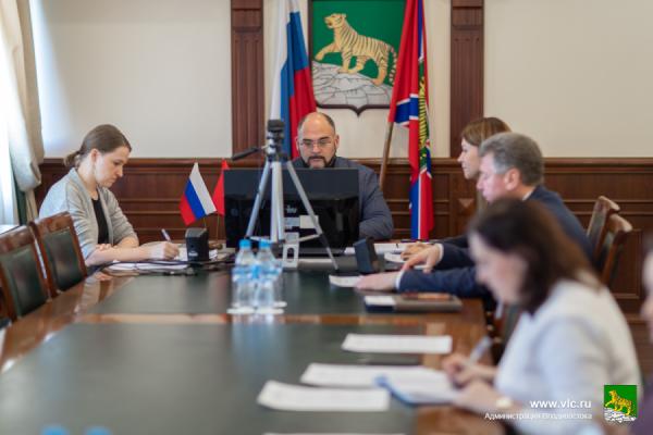 Во Владивостоке состоялась встреча Константина Шестакова и мэра Муданьцзяна Чжана Гоцзюня