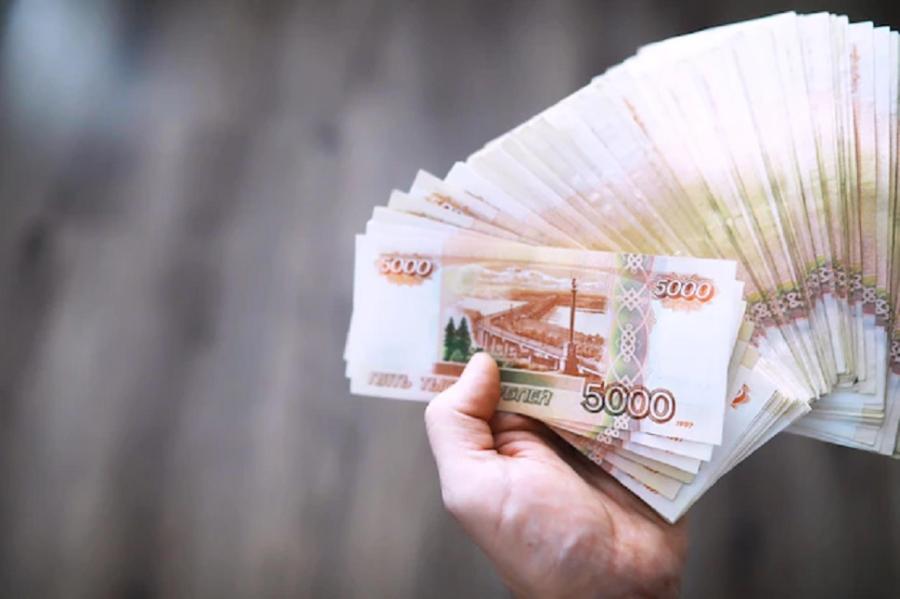 Более 150 млрд рублей выплатят медикам дополнительно в 2023 году