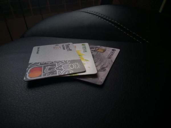 фото KONKURENT |  Центробанк не оставил выбора банкам. Теперь с 1 октября россиян ждет сюрприз