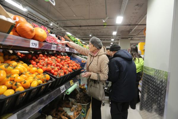Фото: Х5 |  Более 10 тонн овощей и фруктов приобрели владивостокцы за первую неделю работы «Пятёрочки»