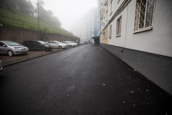 Администрация города Владивостока |  На улице Луговой во Владивостоке заасфальтировали проезд