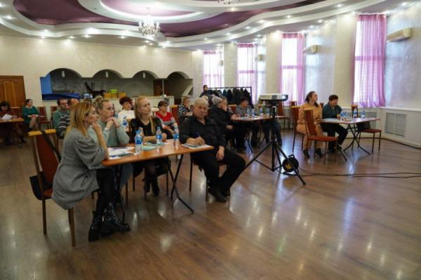 Фото: adm-ussuriisk |  В Уссурийске проходит обучающий тренинг «Школа управдома»