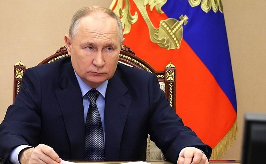 Точка поставлена. Путин сделал заявление о досрочной пенсии медработников