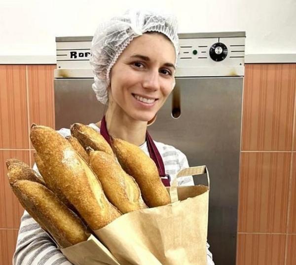 фото: центр "Мой бизнес" |  Как предприниматель из Владивостока выпекает безглютеновый хлеб на закваске