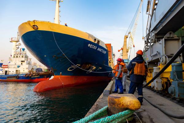 FESCO в первом полугодии 2024 года увеличила контейнерные перевозки между Владивостоком и Камчаткой на 21%