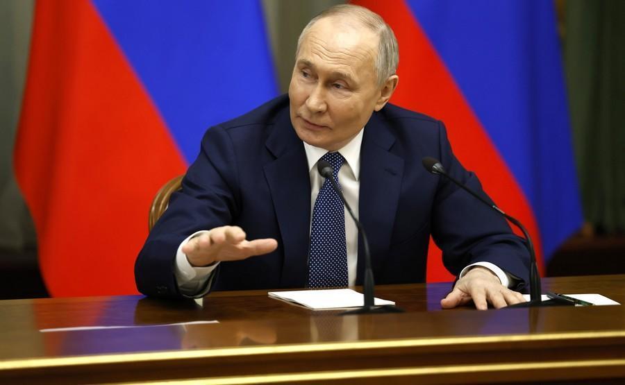 Путин дал толчок крупнейшей денежной реформе с 90-х